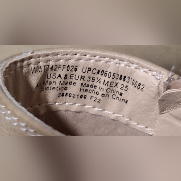 Time and Tru Women's Lug Chelsea Tan Brown Beige Memory Foam BOOT - Picture 5 of 6